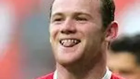 篮球巅峰对决：金州勇士VS密尔沃基雄鹿，火花四溅的史诗之战！